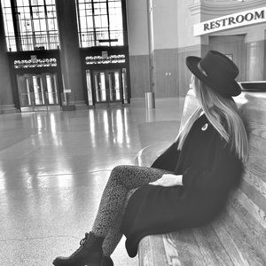 Meet your Posher, Carla